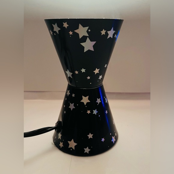 Star-Pattern LED Night Lamp - Black - Picture 3 of 9